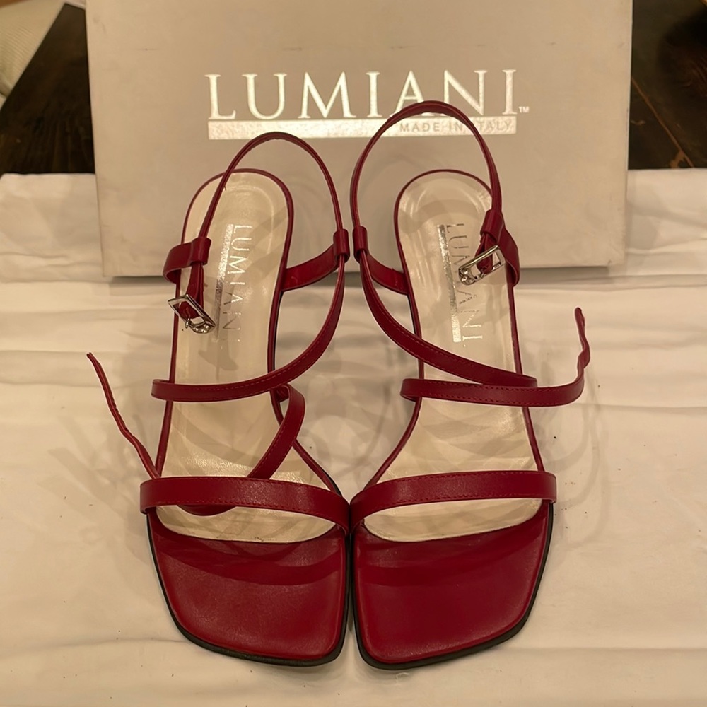 Lumiani red sandals worn once